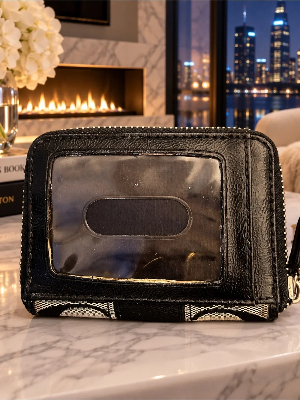 Coach Black & Cream Signature Zip Card Case Wallet (Callouts)